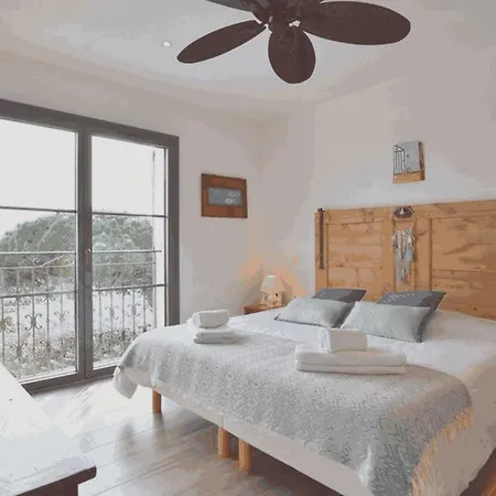 Lena House With Garden And Bbq Holiday home *